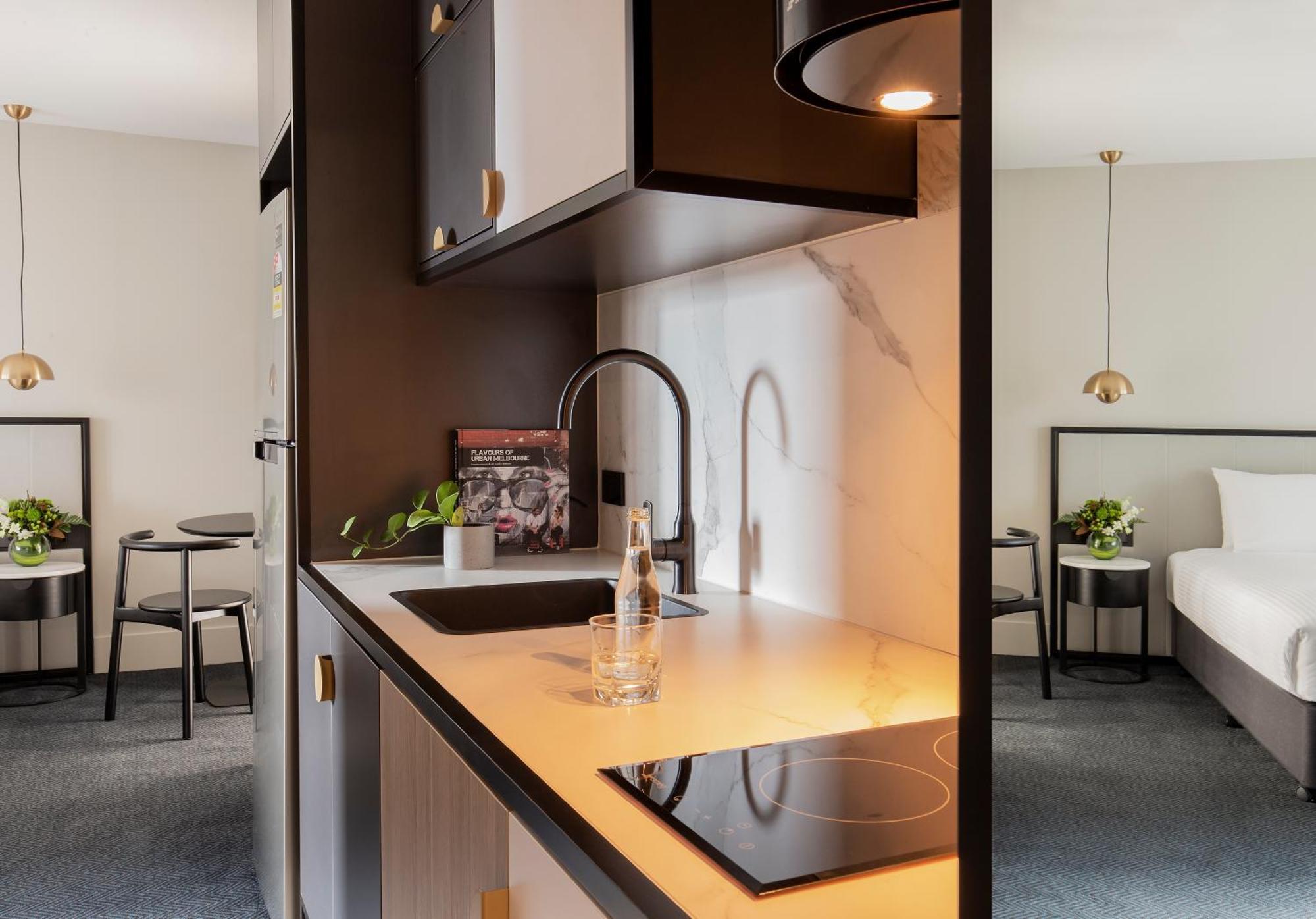 Brady Hotels Jones Lane Melbourne Bagian luar foto